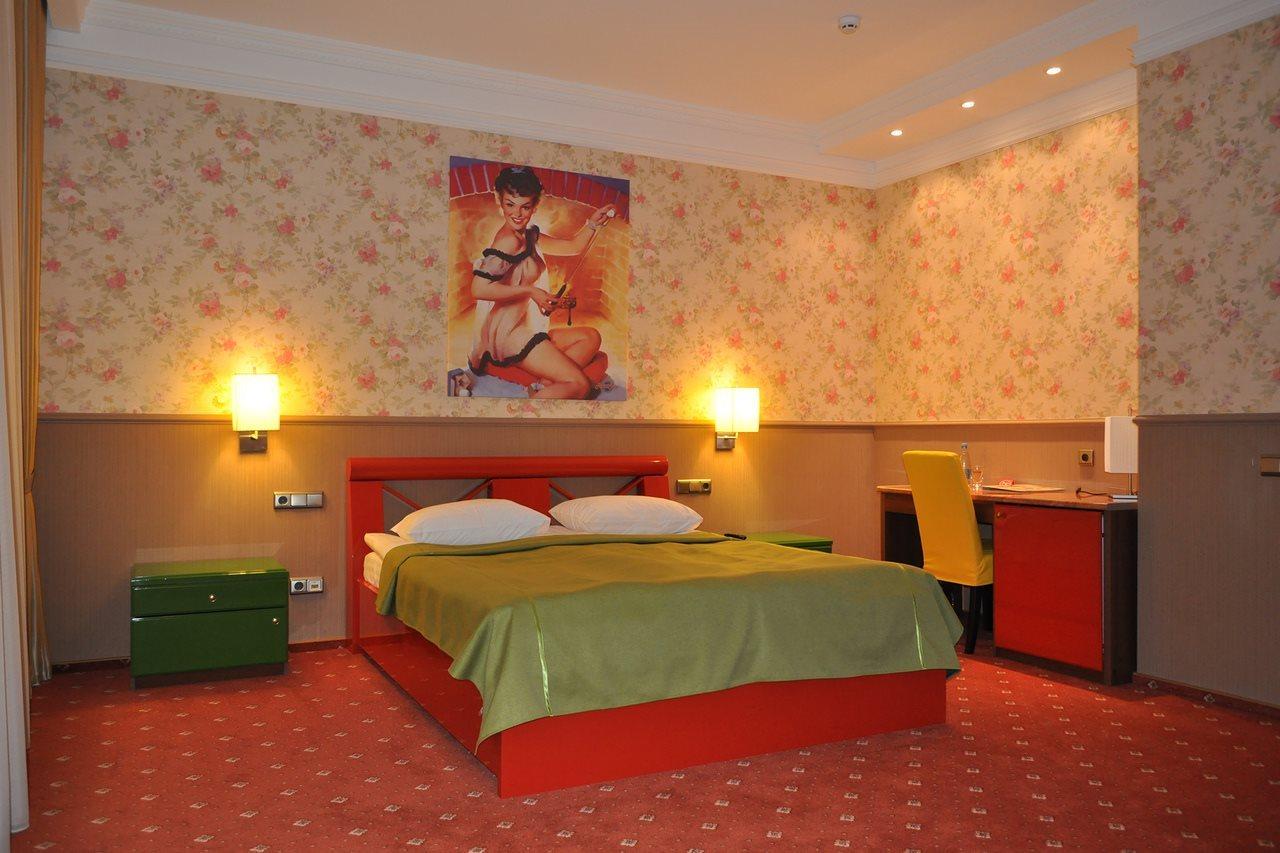 Road Star Hotel Dnipro Exteriör bild