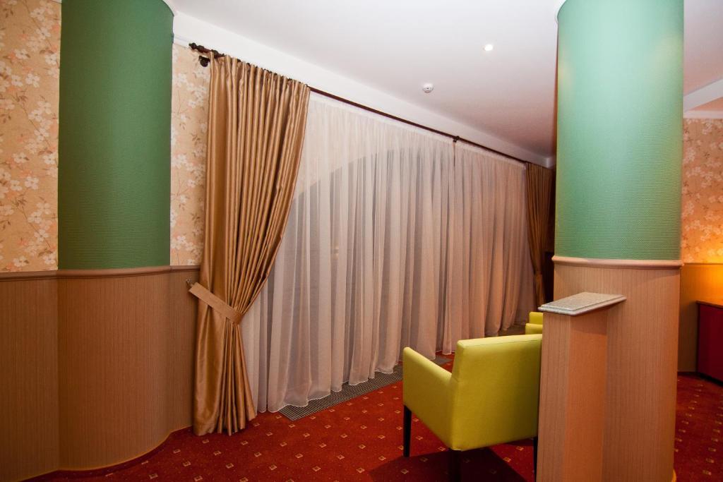 Road Star Hotel Dnipro Rum bild