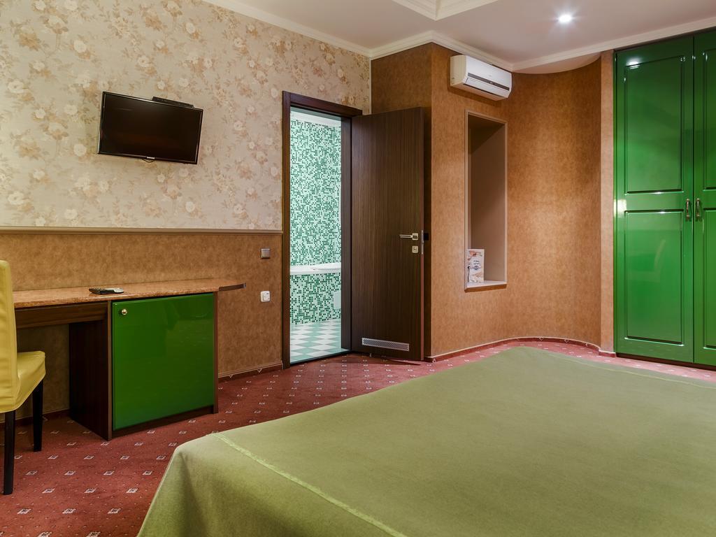 Road Star Hotel Dnipro Exteriör bild